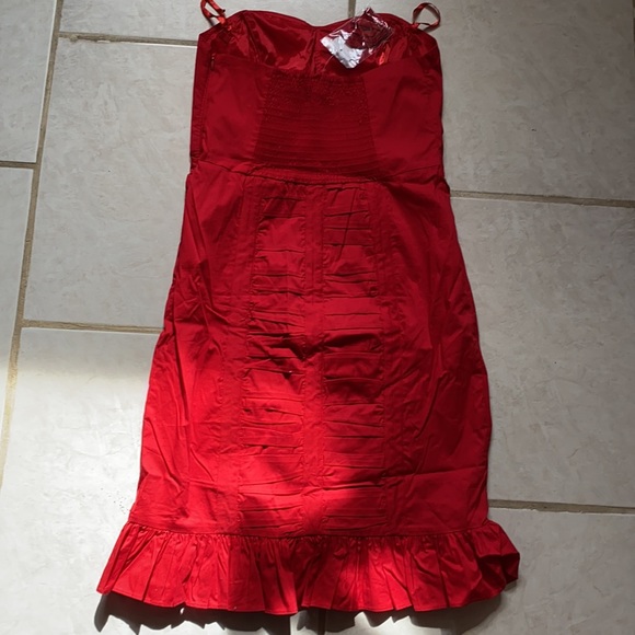 Dress - Picture 2 of 3